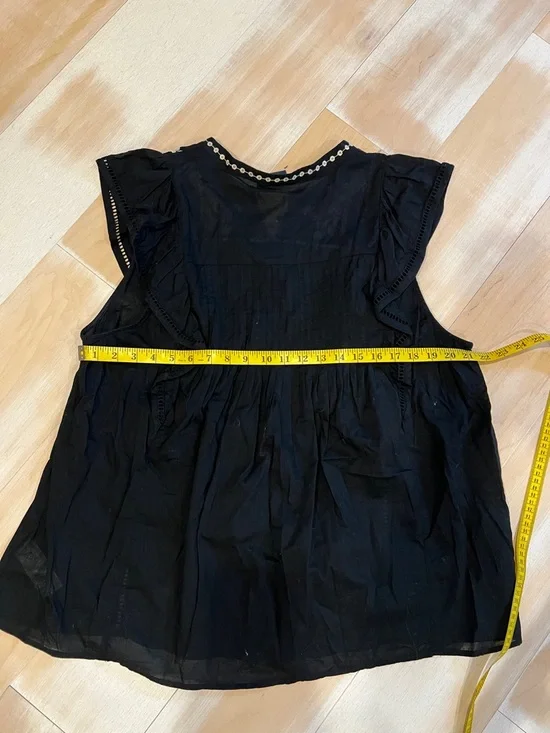 GAP Black Sleeveless Embroidered Yoke Blouse - Picture 6 of 7